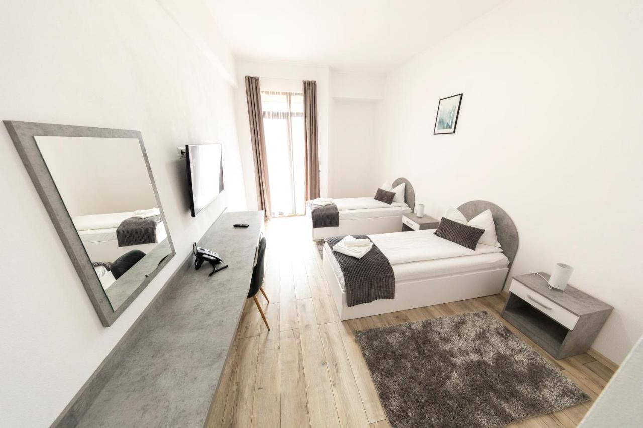 Filo Hotel Wellness & Spa Георгени Екстериор снимка