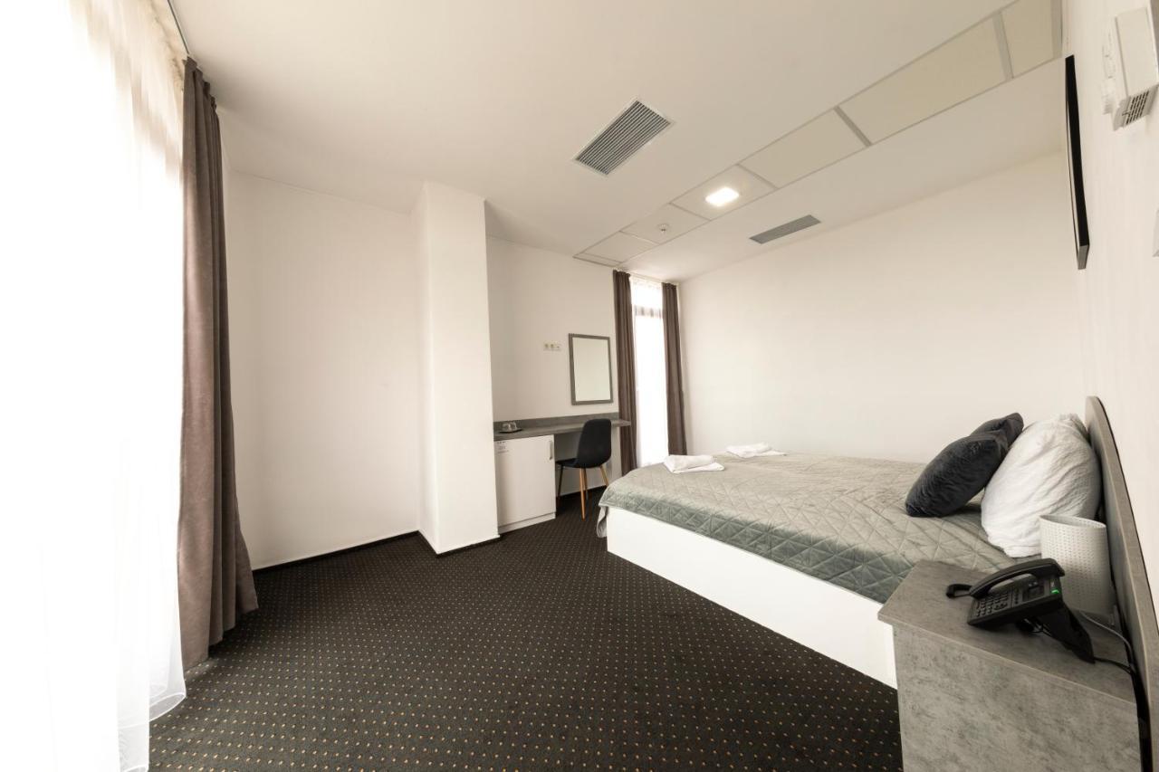 Filo Hotel Wellness & Spa Георгени Екстериор снимка